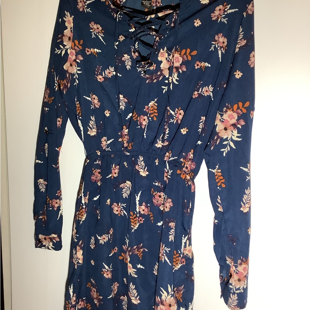 Floral Lace-Up Dress in Blue size small